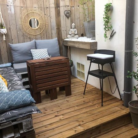 Appartement INTRAMUROS RARE T2 Paisible avec terrasse privée et Climatisation Aviñón Exterior foto