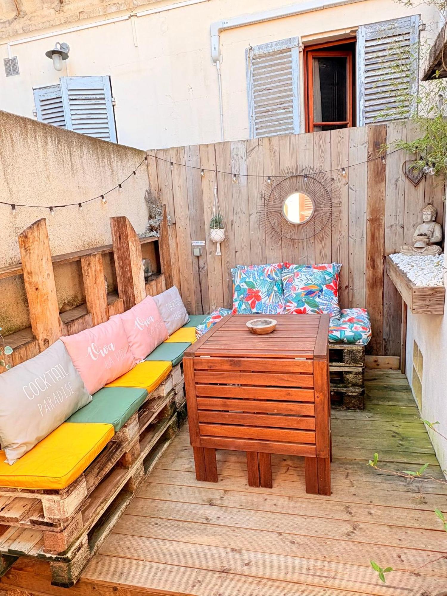 Appartement INTRAMUROS RARE T2 Paisible avec terrasse privée et Climatisation Aviñón Exterior foto